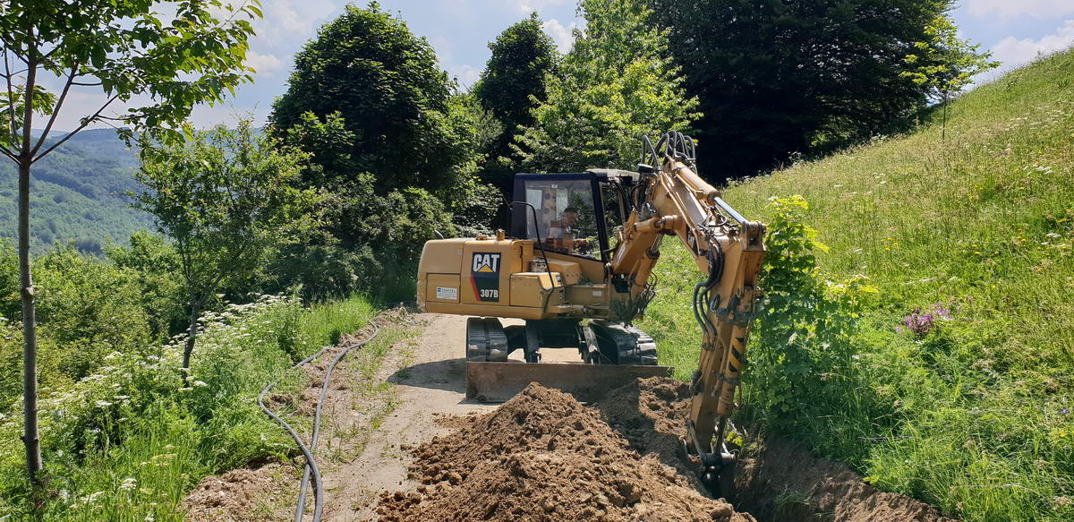 CAT 307 B